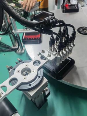 Machine d'impression sérigraphique UV automatique pour panneaux et couvertures plats