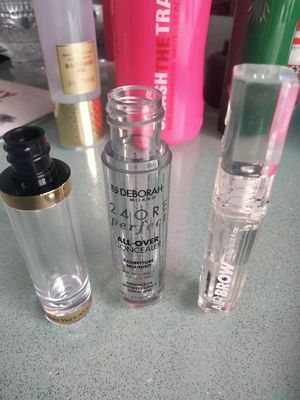 Machine d'estampage à chaud automatique à 8 postes de travail pour l'impression de petits contenants 45 pièces/min