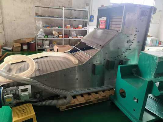 Machine d'impression offset UV automatique pour bouchons de bouteilles en plastique 1600 pièces/min