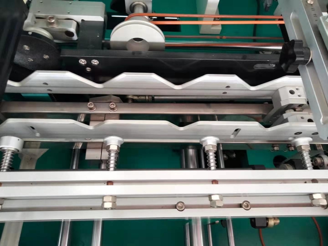 Imprimante à bouteille UV à servomoteur Machine d'impression à écran multicolore avec étiquetage à chaud